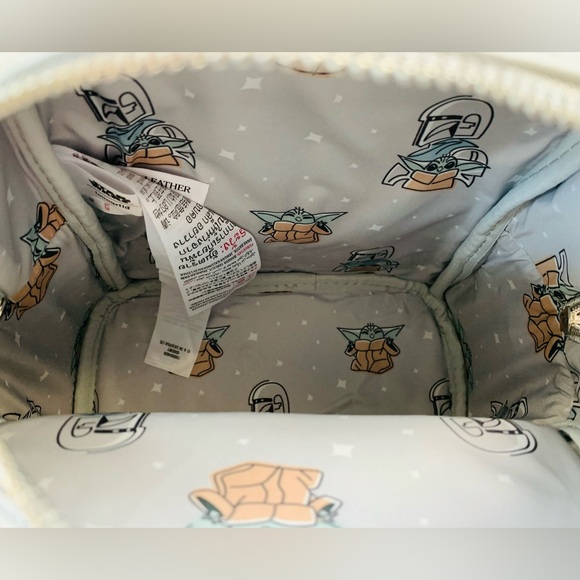 SALE - Loungefly Disney Parks Star Wars Grogu Mandalorian Glow In Dark Backpack - Picture 11 of 14